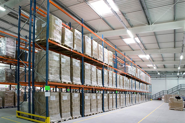Beleuchtung für Lager und Logistik